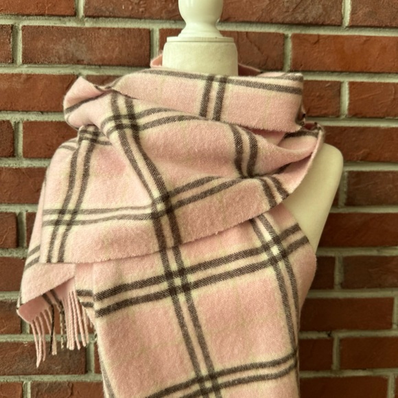 •Burberry Light Pink Plaid Cashmere Scarf Shawl 12”x70”Made In England - Picture 4 of 8